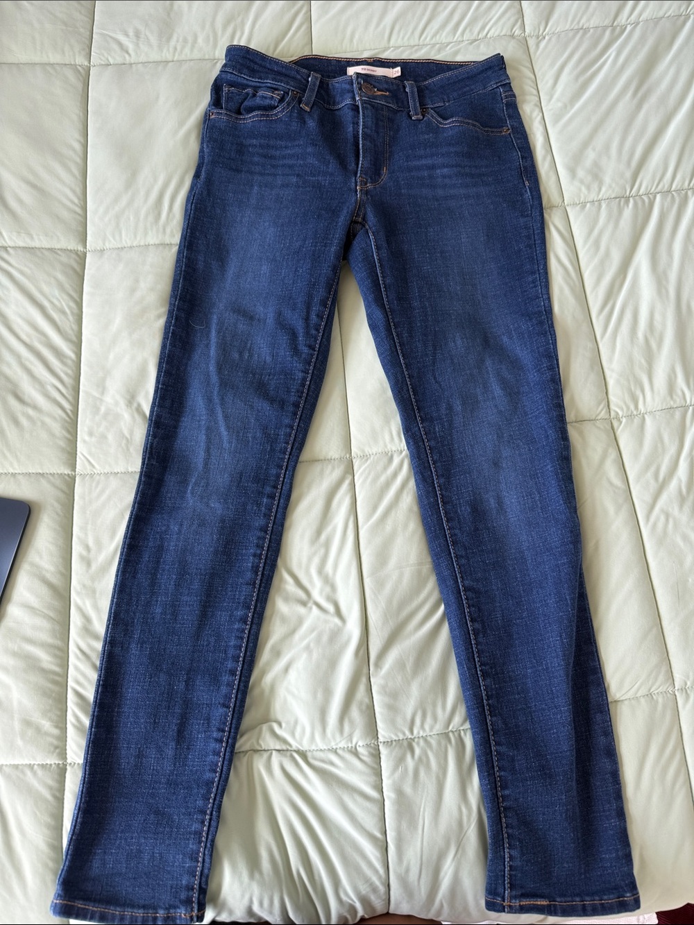 Levi's Women's Dark Indigo Skinny Jeans